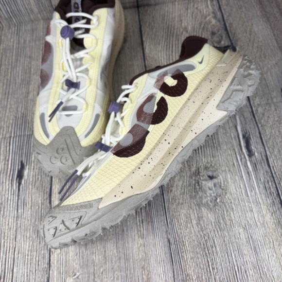 Nike ACG Mountain Fly 2 Low Sail/Earth/Sanddrift/Vapor Green Sz 12.5 HF5700-121 - Picture 8 of 8